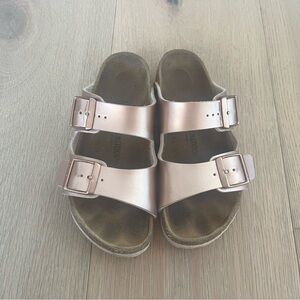 Kids rose gold Arizona Birkenstocks